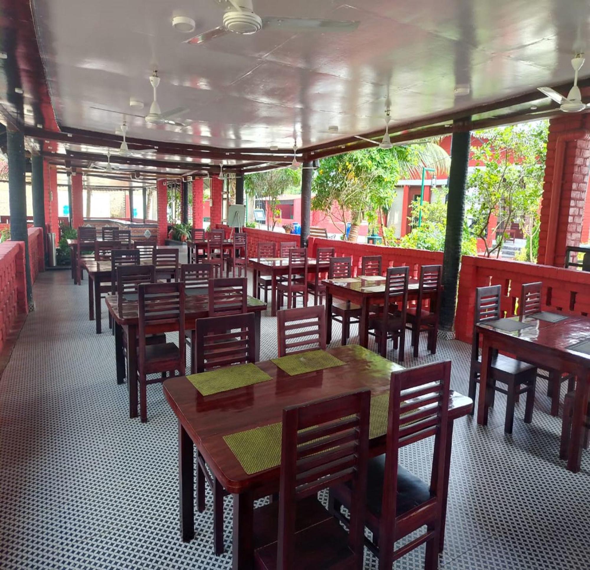 Green Point - Hotels And Resorts In Angul Exterior photo